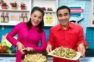 Đại sứ bóng đá Huỳnh Trang Nhi:'Anh Quyền Linh, đừng bỏ cuộc…'