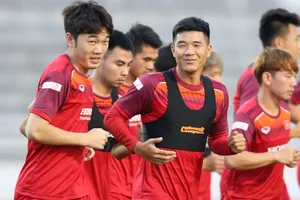 Tuyển Việt Nam tập miệt mài ở Buriram, quyết thắng Thái Lan