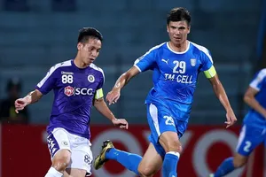 Đội trưởng của Altyn Asyr đòi nợ Quang Hải và đồng đội