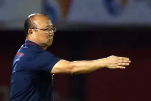 Hoàn cảnh trái ngược của ông Park và đồng nghiệp McMenemy 