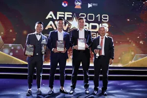 Thầy trò ông Park làm người Thái sợ sệt