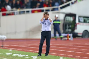 HLV Nishino tiếc rẻ khi Thái Lan không thắng Việt Nam