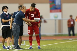 Thầy Park lên phương án gì cho học trò đánh bại Indonesia? 