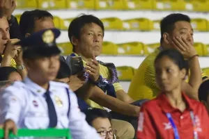 HLV Nishino do thám ông Park và nỗi hổ thẹn của bóng đá Thái