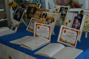 Kỷ vật của những ‘chiến binh’ và ước mơ đôi giày, xe đạp…