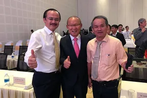 Bầu Đức: 'Tôi đã hết lòng với ông Park và bóng đá Việt Nam!'