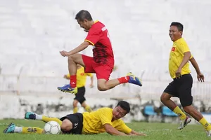 Vụ U-19 bán độ: HLV không dẫn đội cũng bị xử