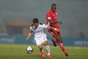 Bóng đá Việt Nam tái khởi động sớm nhất thế giới