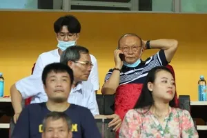 Viettel lại thua, thầy Park đau đầu với Quế Ngọc Hải