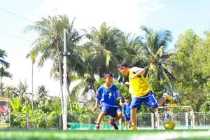 Vui khỏe với lớp bóng đá Lê Thanh Phong