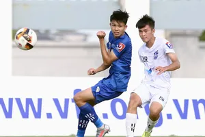 Thầy trò ông Giôm bất ngờ đánh bại Học viện HA Gia Lai