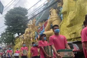 Sài Gòn FC và những vòng tay yêu thương