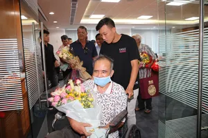 Tết vui của cựu tuyển thủ nghèo