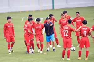 Ông Park rèn quân giữa mùa dịch