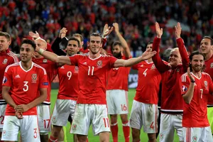 Xứ Wales mạnh, nhưng Thụy Sĩ hay hơn