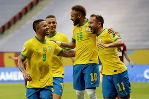 Brazil vùi dập Venezuela mất 8 cầu thủ do COVID-19
