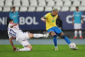 Neymar và đồng đội sẽ lại vùi dập đối thủ yêu thích Peru ở bán kết