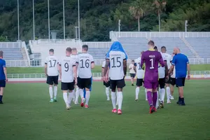 Tuyển Đức giận dữ bỏ trận đấu vì bị phân biệt chủng tộc