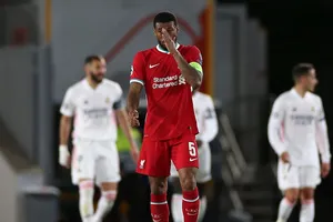 Thủ quân Liverpool: 'Tôi bị fans cuồng trên mạng sỉ nhục khi đội nhà thua'