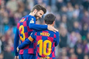 Trung vệ Pique: ‘Messi sẽ ký hợp đồng mới với Barca’