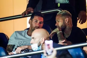 Messi không khoan nhượng Neymar ở siêu kinh điển Nam Mỹ