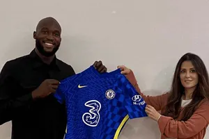 Lukaku bị chỉ trích là 'kẻ phản bội'