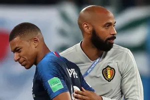 Mbappe ở lại PSG, không đi đâu cả