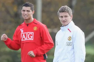 Ronaldo gây sức ép lớn cho HLV Solskjaer