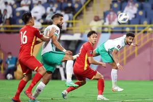 Vì sao ông Park tranh cãi và không bắt tay HLV của Saudi Arabia?