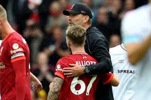 ‘Chân của tôi còn nhiều hơn số danh hiệu MU’