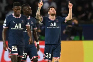 Messi lập kỷ lục phá lưới vô tiền khoáng hậu 