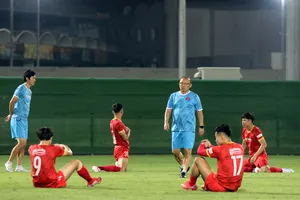 Thầy trò Park Hang-seo luyện chiêu độc quyết thắng tuyển Trung Quốc