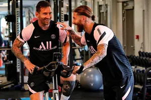HLV Pochettino cảnh báo Messi, Ramos, Neymar 