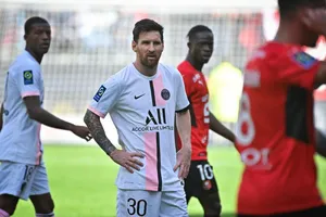 Messi dập tắt cơ hội vô địch Champions League của PSG