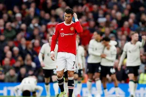 Man United như viện dưỡng lão, Solskjaer chưa đủ tầm 