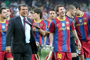 Chủ tịch Laporta không loại trừ Messi về lại Barca