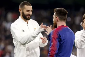 Benzema bị 'lật mặt' khi bênh vực Messi 