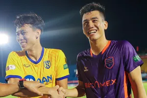 Quế Ngọc Hải ‘cà khịa’ Tiến Linh sau trận thắng B. Bình Dương 