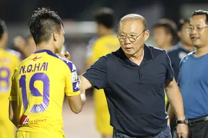 Ông Park đến sân xem Quang Hải trình làng V-League 2022