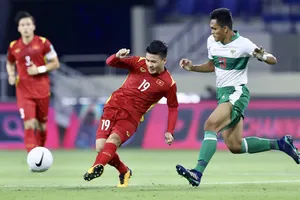 Hồng Duy nhiễm COVID-19, Quang Hải lên tuyển muộn