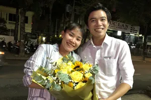 Chuyện tình tháng Tư giữa trung vệ thép Chương Thị Kiều và chàng diễn viên trẻ