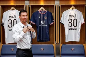 Messi quậy phá để rời PSG