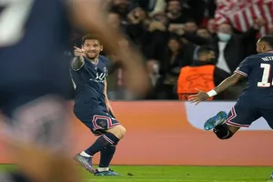 Bất chấp những trở ngại, Messi không rời PSG