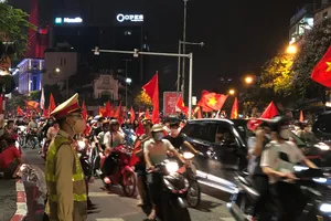 Hà Nội đêm không ngủ...