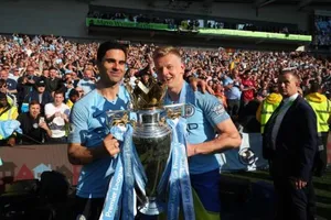 Pháo thủ chơi chiêu rút ruột nhà vô địch Man City