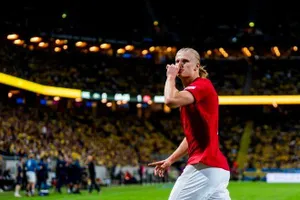 Nhà vô địch Olympic bất ngờ quỳ gối trước Haaland