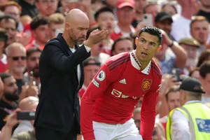 Ten Hag hối hận với Ronaldo