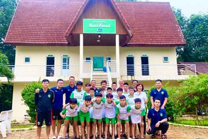 Tân binh Học viện Nutifood JMG 'có công mài sắt'