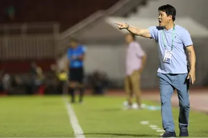 Nóng: HLV Vũ Tiến Thành nói gì khi ‘nhảy vào lửa’ ở CLB TP.HCM?