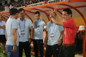 HA Gia Lai thua hoài, thầy trò Kiatisak đi vào ‘tâm bão’